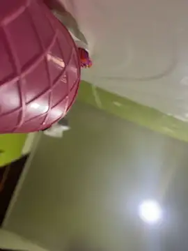 Snapshot of Emiily_lee chatting on November 19, 2025, 10:15 am Emiily lee online show from November 19, 2025, 10:15 am