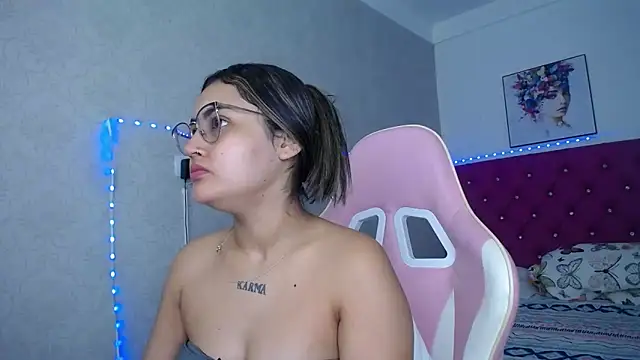 Snapshot of antonella_sweetlittle chatting on May 8, 2026, 11:47 am antonella sweetlittle online show from May 8, 2026, 11:47 am