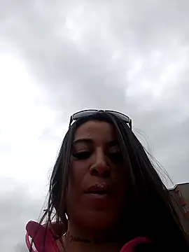 Snapshot of Alona_Evans chatting on March 14, 2025, 1:13 pm Alona Evans online show from March 14, 2025, 1:13 pm