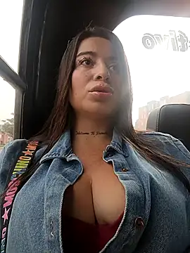 Snapshot of Alona_Evans chatting on February 27, 2025, 1:17 pm Alona Evans online show from February 27, 2025, 1:17 pm