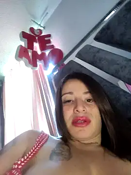 Snapshot of Alona_Evans chatting on October 15, 2025, 3:09 pm Alona Evans online show from October 15, 2025, 3:09 pm