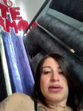 Snapshot of Alona_Evans chatting on September 30, 2025, 3:18 pm Alona Evans online show from September 30, 2025, 3:18 pm