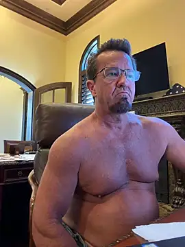 sluttydylan online show from June 18, 2026, 1:26 am
