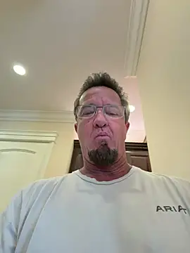 sluttydylan online show from June 26, 2026, 9:53 pm