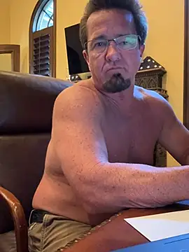 sluttydylan online show from February 2, 2026, 6:40 pm