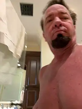 sluttydylan online show from December 19, 2025, 5:26 pm