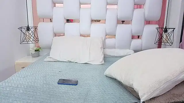 Snapshot of scarce_candy69 chatting on November 13, 2025, 5:11 am scarce candy69 online show from November 13, 2025, 5:11 am