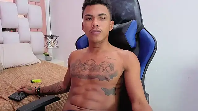 Snapshot of scarce_candy69 chatting on November 16, 2025, 5:45 am scarce candy69 online show from November 16, 2025, 5:45 am