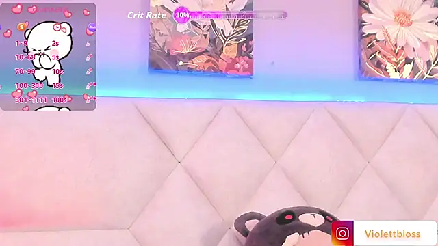 Violettbloss online show from November 13, 2025, 3:43 am