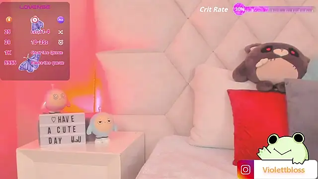 Violettbloss online show from October 11, 2025, 3:29 am