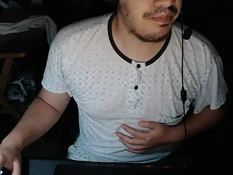 Snapshot of thealfawolf01 chatting on October 28, 2025, 12:37 pm thealfawolf01 online show from October 28, 2025, 12:37 pm