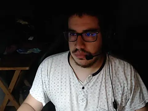 Snapshot of thealfawolf01 chatting on January 14, 2025, 2:50 am thealfawolf01 online show from January 14, 2025, 2:50 am