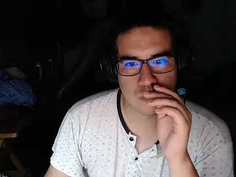 Snapshot of thealfawolf01 chatting on November 26, 2025, 5:18 am thealfawolf01 online show from November 26, 2025, 5:18 am