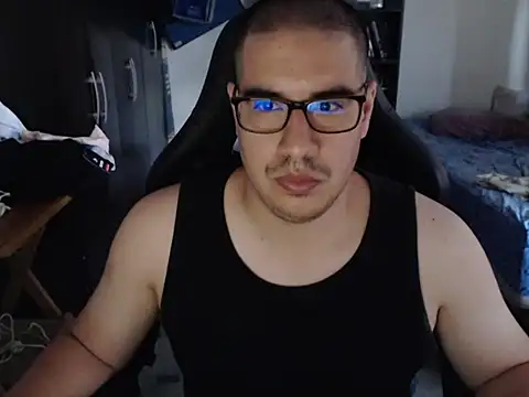 thealfawolf01 online show from January 19, 2026, 4:22 pm