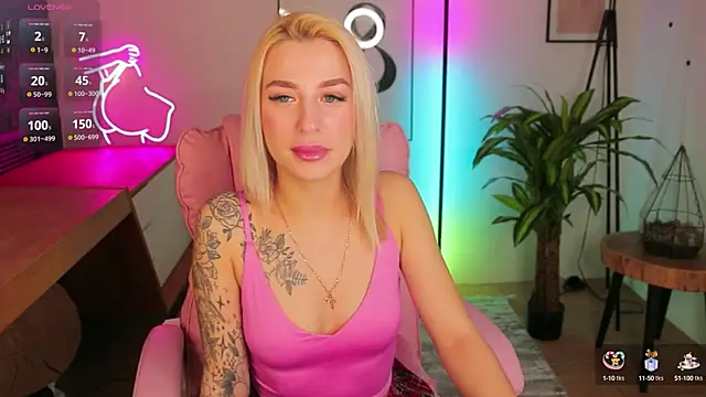 Snapshot of Crystal_Barbie chatting on March 17, 2025, 7:26 pm Crystal Barbie online show from March 17, 2025, 7:26 pm