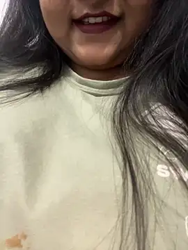 Snapshot of smile_pretty chatting on September 26, 2025, 6:04 pm smile pretty online show from September 26, 2025, 6:04 pm