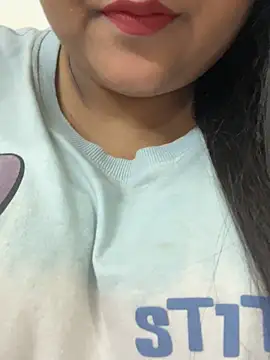 Snapshot of smile_pretty chatting on October 3, 2025, 3:02 pm smile pretty online show from October 3, 2025, 3:02 pm