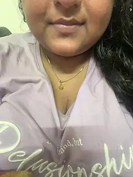 Snapshot of smile_pretty chatting on January 16, 2025, 2:09 am smile pretty online show from January 16, 2025, 2:09 am