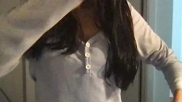 loveofbea online show from April 17, 2026, 5:16 pm