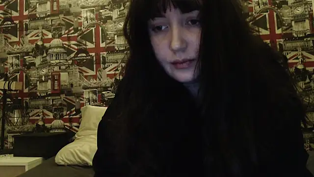 Lynylou online show from February 21, 2026, 8:55 pm