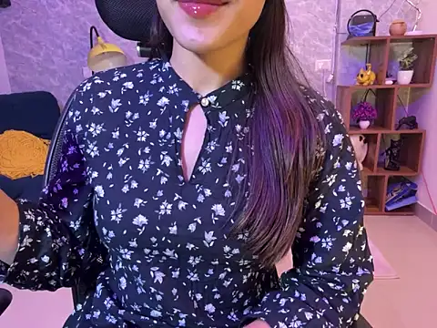 Snapshot of MidnightFlame chatting on February 3, 2025, 7:00 pm MidnightFlame online show from February 3, 2025, 7:00 pm