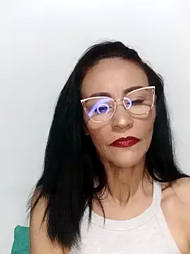 Snapshot of BarbaraMature chatting on January 11, 2025, 5:40 pm BarbaraMature online show from January 11, 2025, 5:40 pm