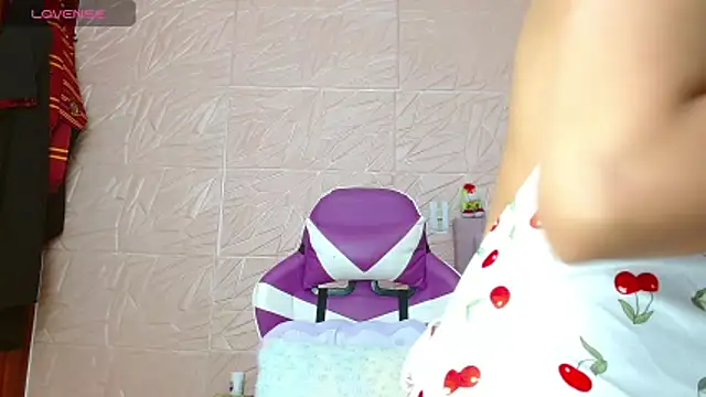 Snapshot of kendallsweet7 chatting on November 14, 2025, 2:10 pm kendallsweet7 online show from November 14, 2025, 2:10 pm