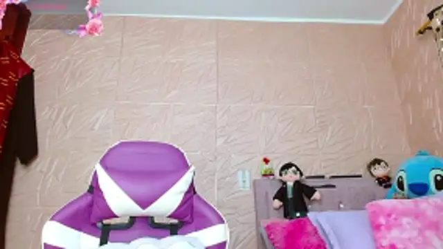 Snapshot of kendallsweet7 chatting on November 7, 2025, 7:51 pm kendallsweet7 online show from November 7, 2025, 7:51 pm