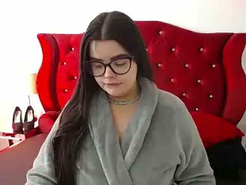 Snapshot of BrithneyLee_ chatting on February 12, 2025, 12:16 am BrithneyLee online show from February 12, 2025, 12:16 am