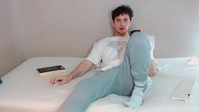 Snapshot of Elio555 chatting on March 16, 2025, 7:15 am Elio555 online show from March 16, 2025, 7:15 am