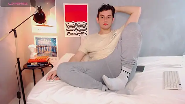 Snapshot of Elio555 chatting on October 30, 2025, 1:09 pm Elio555 online show from October 30, 2025, 1:09 pm