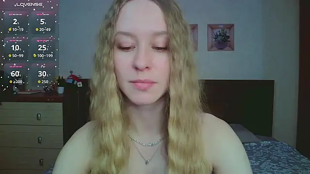 Snapshot of Lily__Devil chatting on February 26, 2026, 12:38 pm Lily Devil online show from February 26, 2026, 12:38 pm