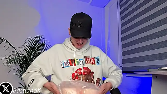 Snapshot of bastia_noooo chatting on October 3, 2025, 5:20 am bastia noooo online show from October 3, 2025, 5:20 am