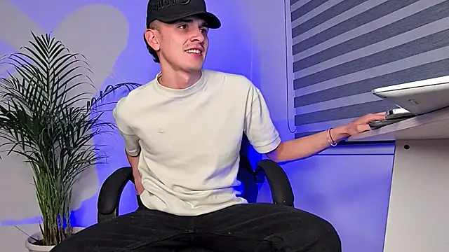 Snapshot of bastia_noooo chatting on September 18, 2025, 5:10 am bastia noooo online show from September 18, 2025, 5:10 am