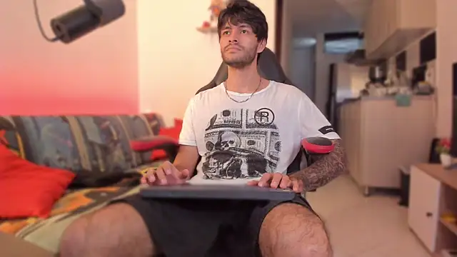 justin stark7 online show from November 27, 2025, 9:26 pm