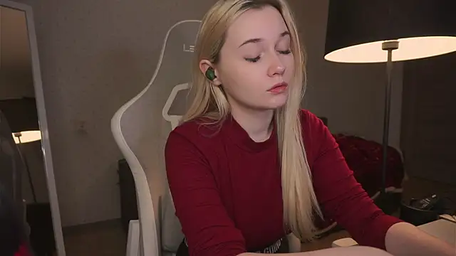 Lisa 003 online show from January 19, 2025, 1:32 am