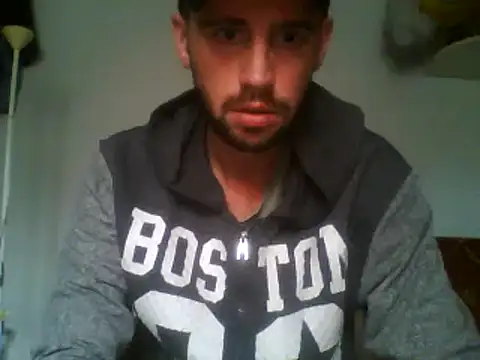 Snapshot of Rejtelmesest chatting on November 17, 2025, 12:42 pm Rejtelmesest online show from November 17, 2025, 12:42 pm