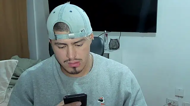 Baltazar Dupont online show from March 12, 2026, 10:52 am