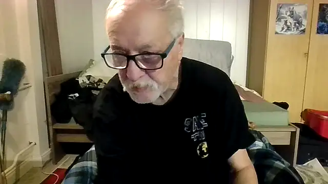 Sammy1660 online show from November 3, 2025, 12:38 am