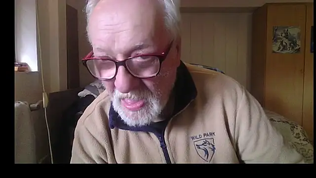 Snapshot of Sammy1660 chatting on June 17, 2026, 10:58 am Sammy1660 online show from June 17, 2026, 10:58 am