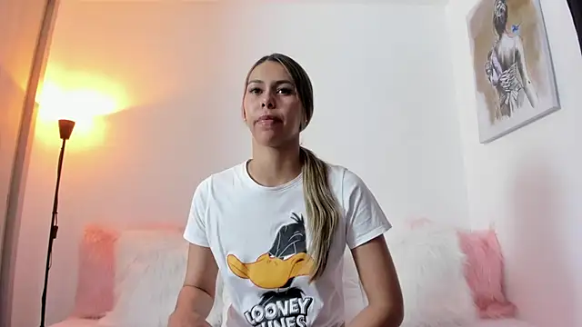 Cristel Boom online show from September 30, 2025, 2:28 am