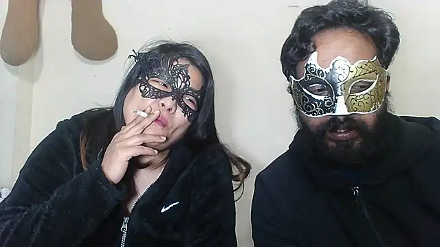 Snapshot of Cutehornycouples chatting on January 14, 2026, 6:00 pm Cutehornycouples online show from January 14, 2026, 6:00 pm