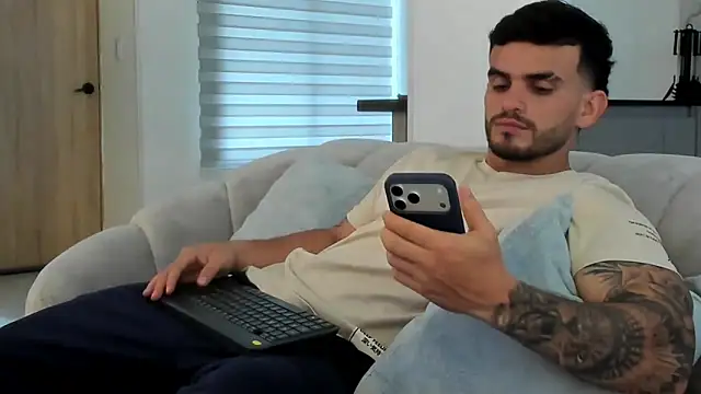 Snapshot of Ricardogo19 chatting on February 19, 2026, 2:36 pm Ricardogo19 online show from February 19, 2026, 2:36 pm