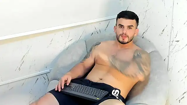 Snapshot of Ricardogo19 chatting on December 17, 2025, 3:55 am Ricardogo19 online show from December 17, 2025, 3:55 am