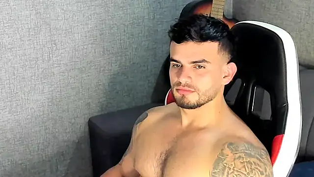 Ricardogo19 online show from November 18, 2025, 7:50 pm