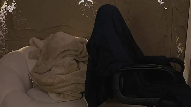 Logan Varela online show from February 22, 2026, 1:57 pm