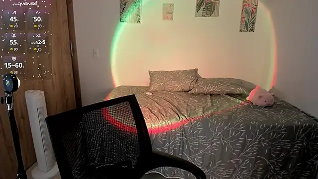 Agatha Vixen online show from November 18, 2025, 10:24 pm