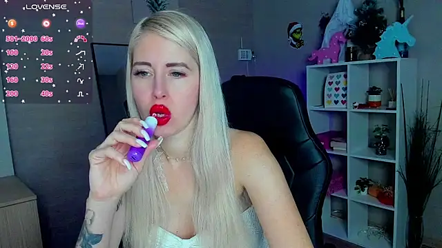 Snapshot of Mermaid_N chatting on January 13, 2026, 1:42 am Mermaid N online show from January 13, 2026, 1:42 am