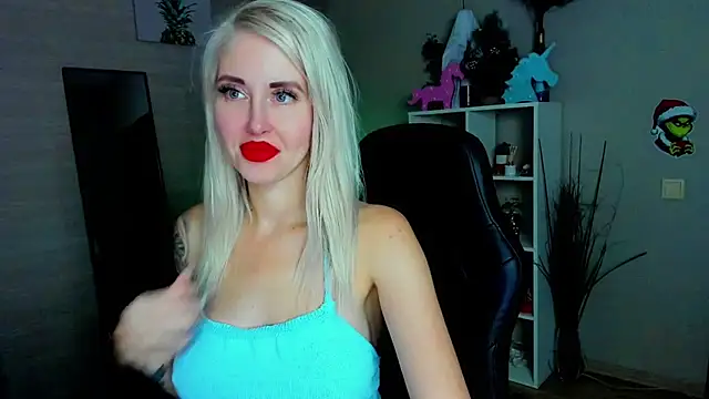 Snapshot of Mermaid_N chatting on December 19, 2025, 1:42 am Mermaid N online show from December 19, 2025, 1:42 am