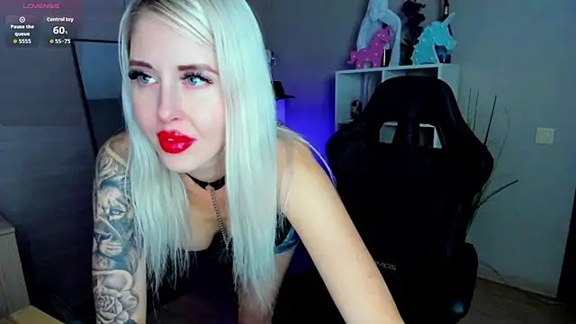 Snapshot of Mermaid_N chatting on November 27, 2025, 1:39 am Mermaid N online show from November 27, 2025, 1:39 am